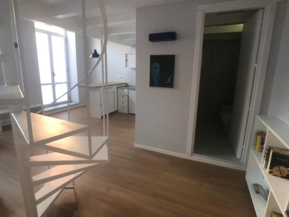Vicool Apartments - Centro Storico Napoli エクステリア 写真