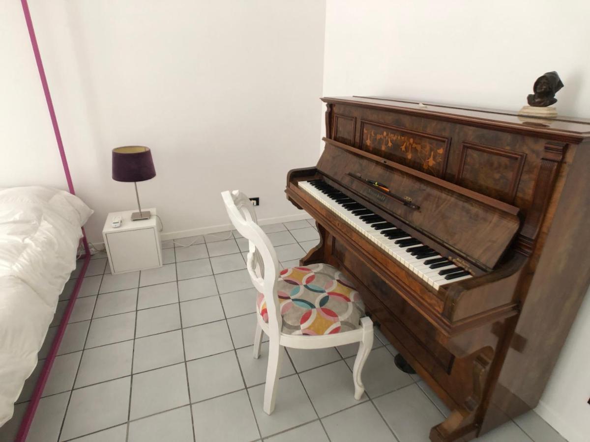 Vicool Apartments - Centro Storico Napoli エクステリア 写真