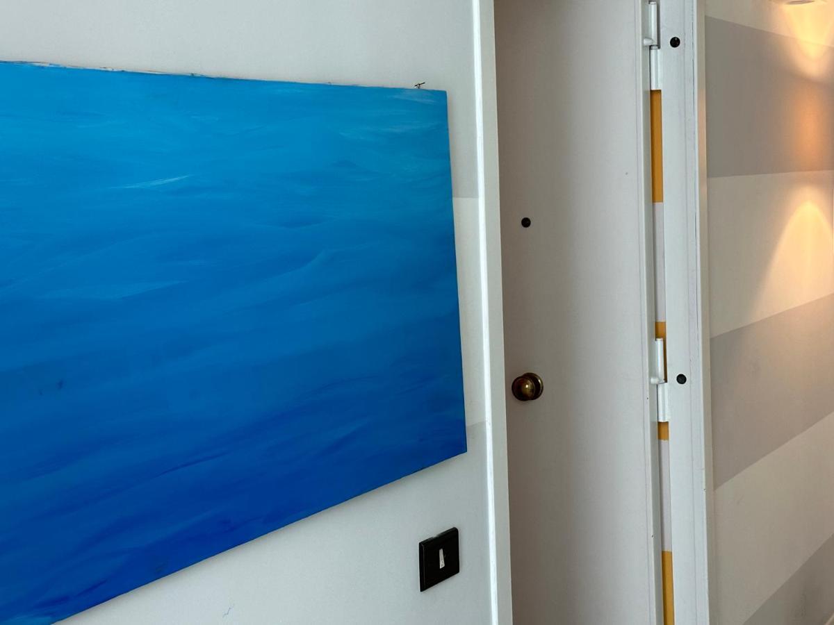 Vicool Apartments - Centro Storico Napoli エクステリア 写真
