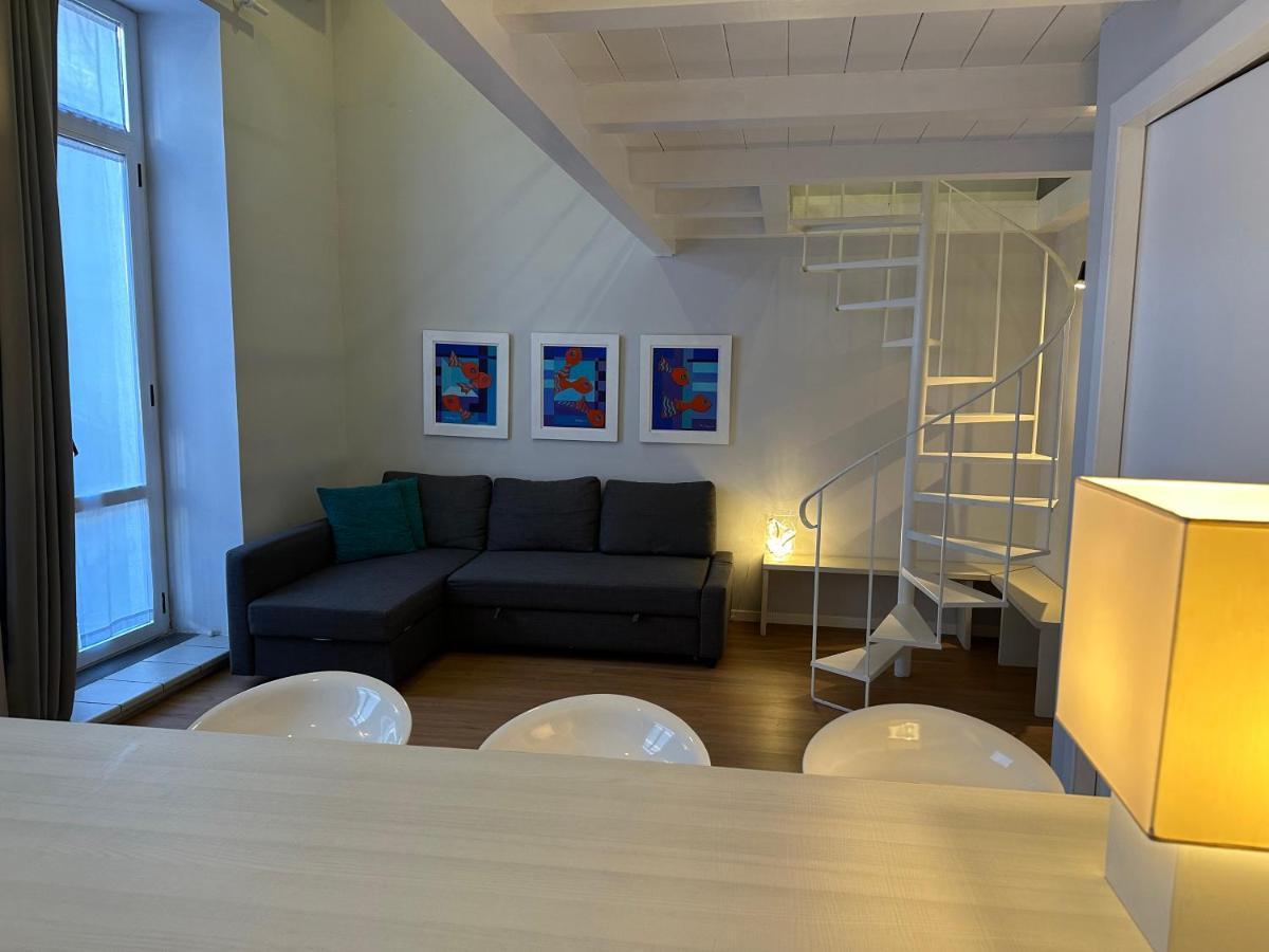 Vicool Apartments - Centro Storico Napoli エクステリア 写真