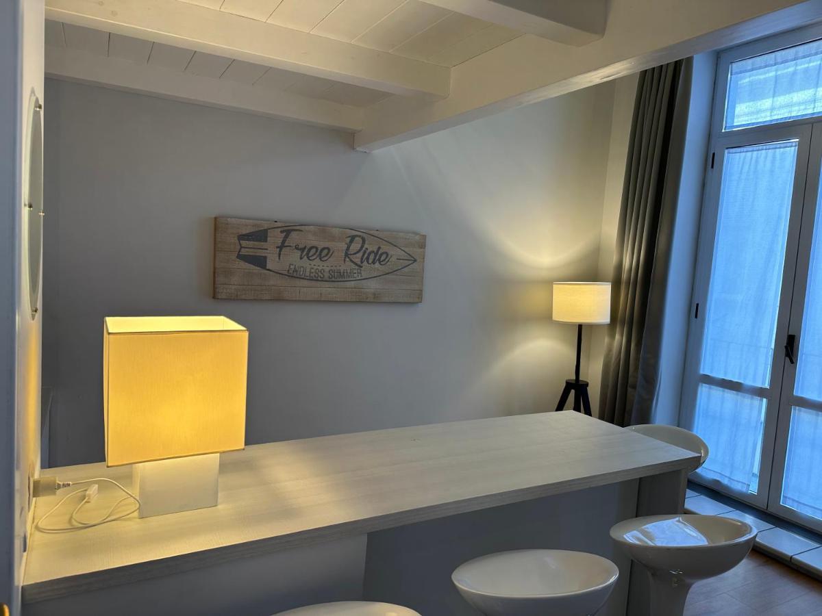 Vicool Apartments - Centro Storico Napoli エクステリア 写真