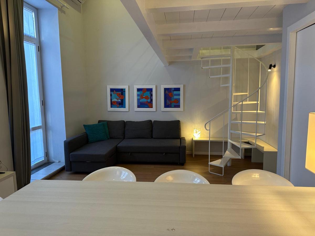 Vicool Apartments - Centro Storico Napoli エクステリア 写真