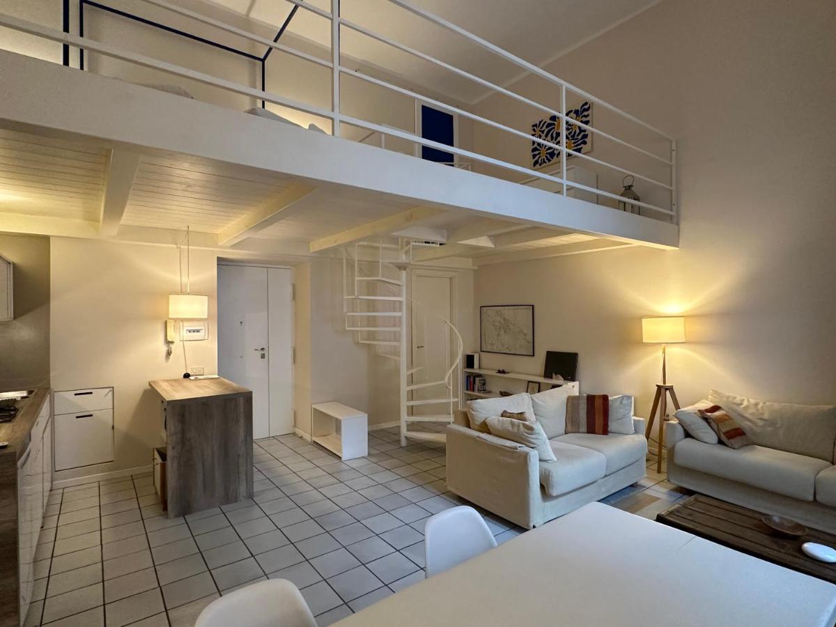 Vicool Apartments - Centro Storico Napoli エクステリア 写真